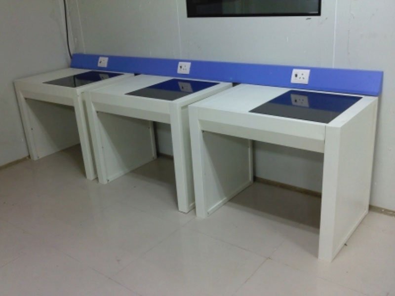 Anti-Vibration Table